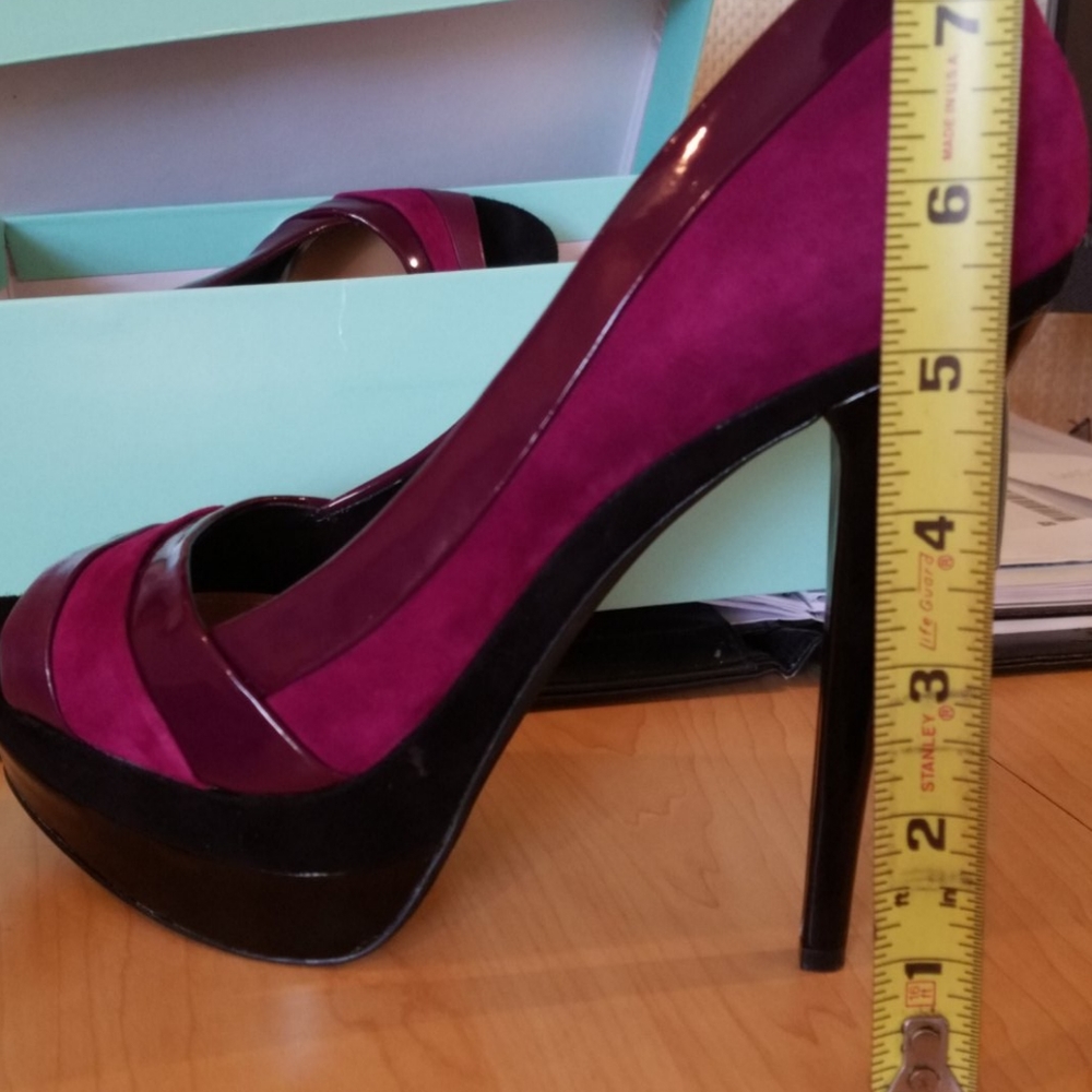 Shoes - Picture 7 of 7